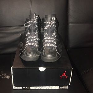 Jordan 6 “Black Cat”